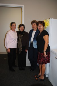 JFS Knitters Club members Leslie Legum, Natalie Steiner and Sandy Mendelsohn pose with JFS volunteer coordinator Jody Laibstain and the donated freezer. JFS Knitters Club members Leslie Legum, Natalie Steiner and Sandy Mendelsohn pose with JFS volunteer coordinator Jody Laibstain and the donated freezer.